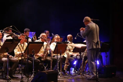 Orquestra tocando no Teatro Amazonas na abertura da Virada Sustentável Manaus 2022, realizada pela Fundação Amazônia Sustentável (FAS).