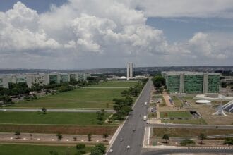 Governo libera R$ 1,7 bilhão bloqueados do Orçamento