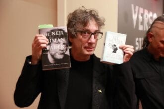 Neil Gaiman refuta alegações de abuso sexual